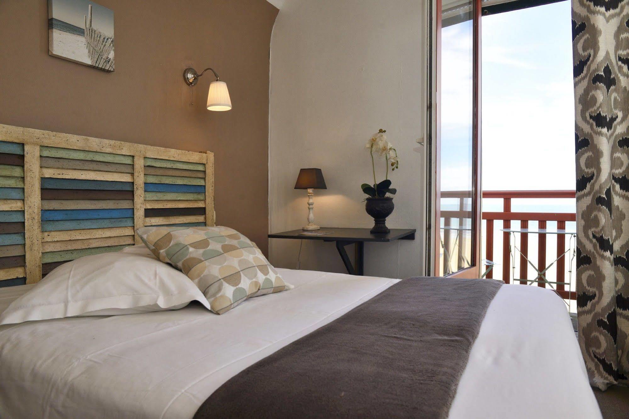 Les Charmettes Hotel แซ็งต์มาโล ภายนอก รูปภาพ